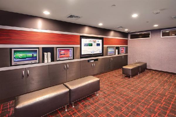 Oakwood Costa Mesa Hotel Facilities photo